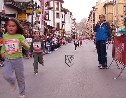 _carrera_urbana_cangasdeonis2007_15.jpg