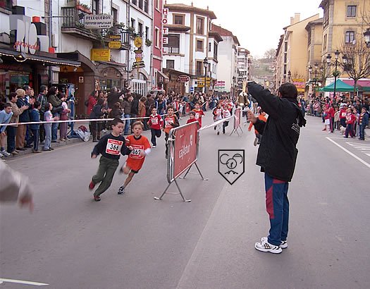 _carrera_urbana_cangasdeonis2007_18.jpg