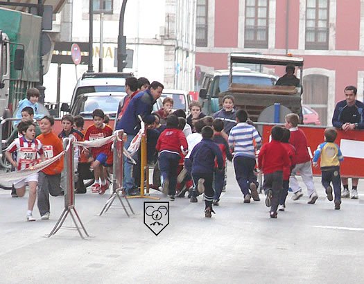 carrera_urbana_cangasdeonis2007_24.jpg