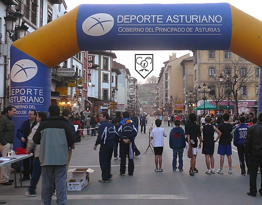 carrera_urbana_cangasdeonis2007_42.jpg