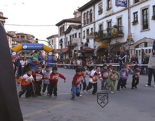 carrera_urbana_cangasdeonis2007_5.jpg