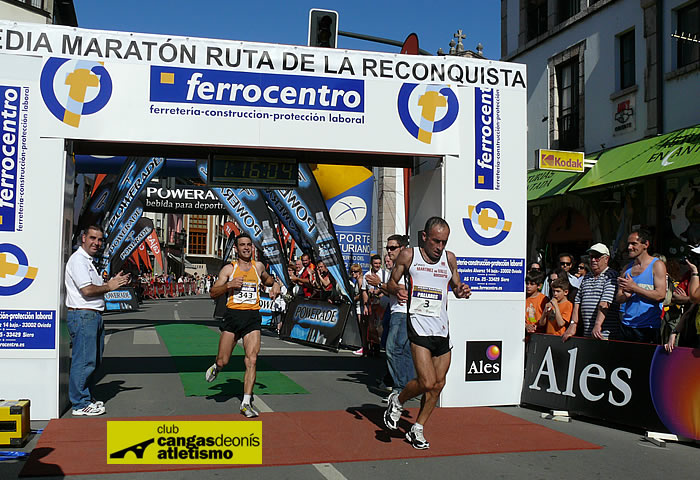 Cuarto,Jose Pallarés de Camgas de onís Atletismo y el quinto.